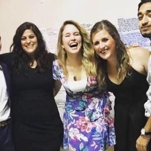 Meet your Posher, Elizabeth